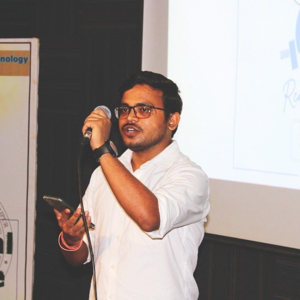 shuklasuyash profile photo
