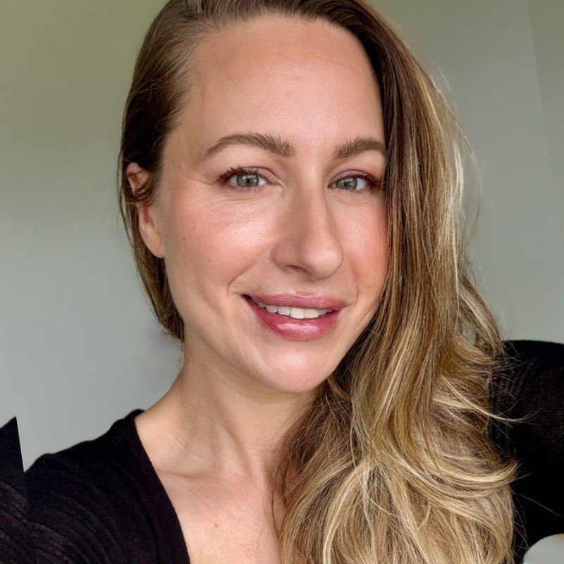 Lia Economos profile photo